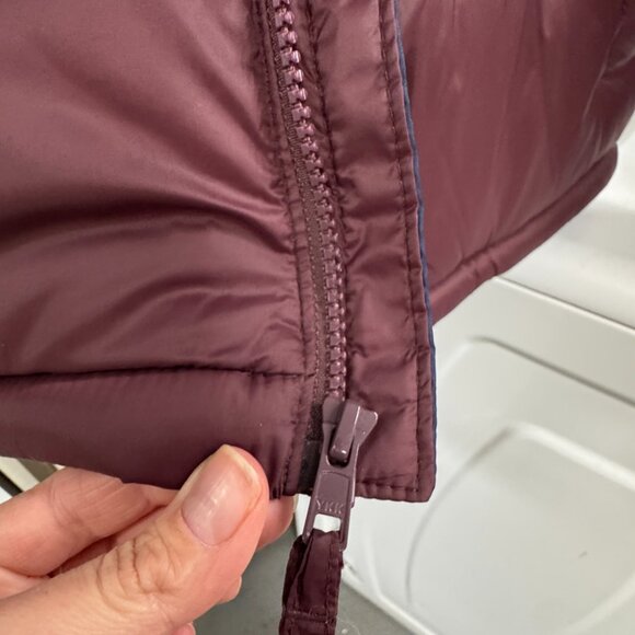 Old Navy Frost Free Puffer Jacket Size Medium - Picture 12 of 12